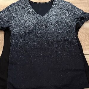 Women's Black and Gray V-Neck Top